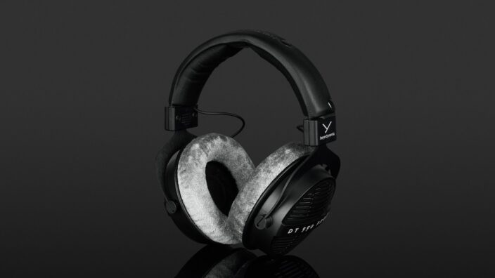 Beyerdynamic DT 990 Pro X
