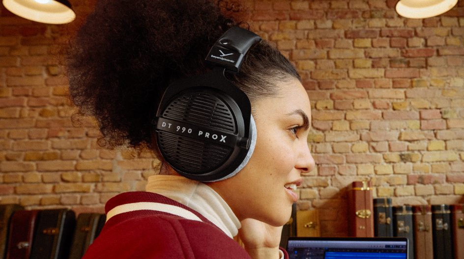 Beyerdynamic DT 990 Pro X