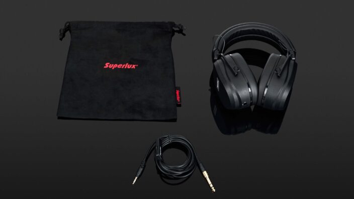 Superlux HD667