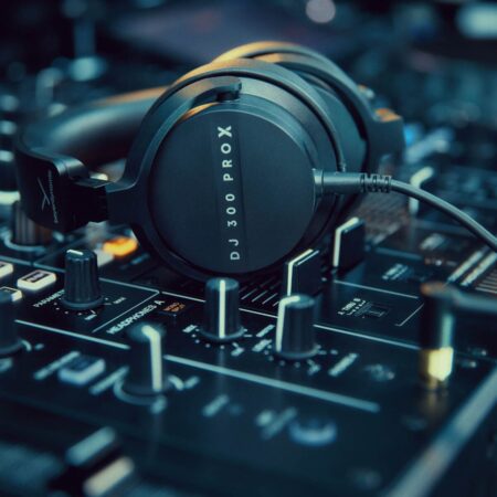 Beyerdynamic präsentiert DJ 300 PRO X