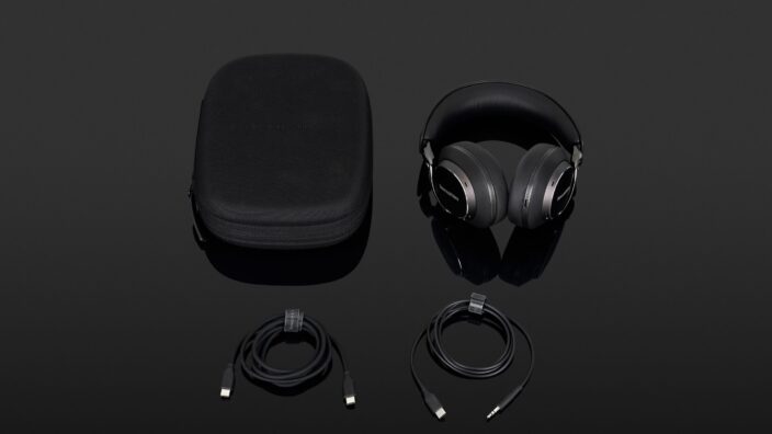 Bowers & Wilkins PX8 S2