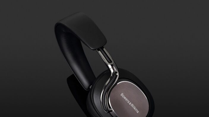 Bowers & Wilkins PX8 S2