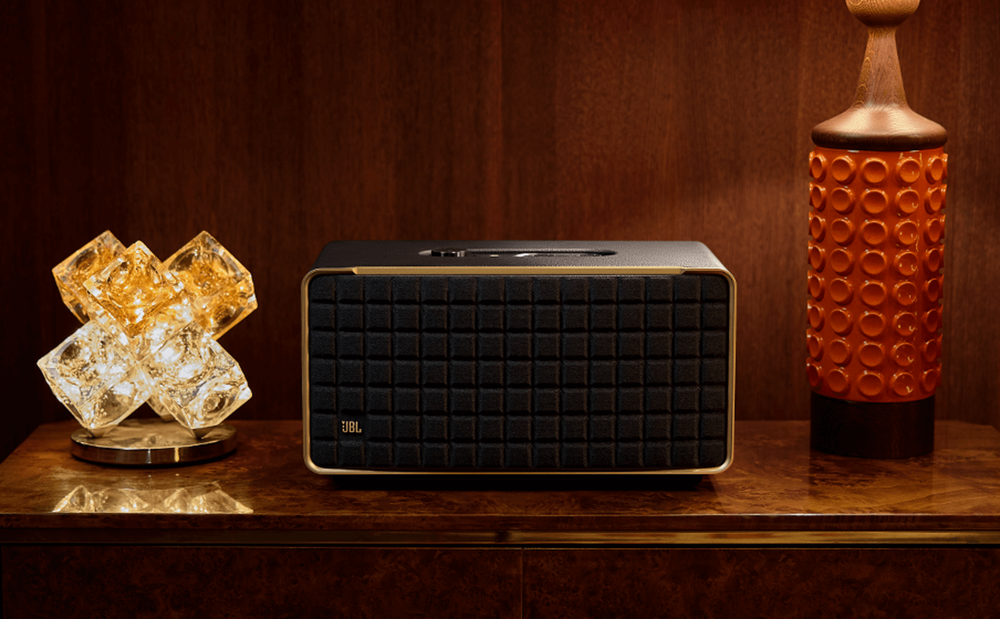 JBL Authentics 500