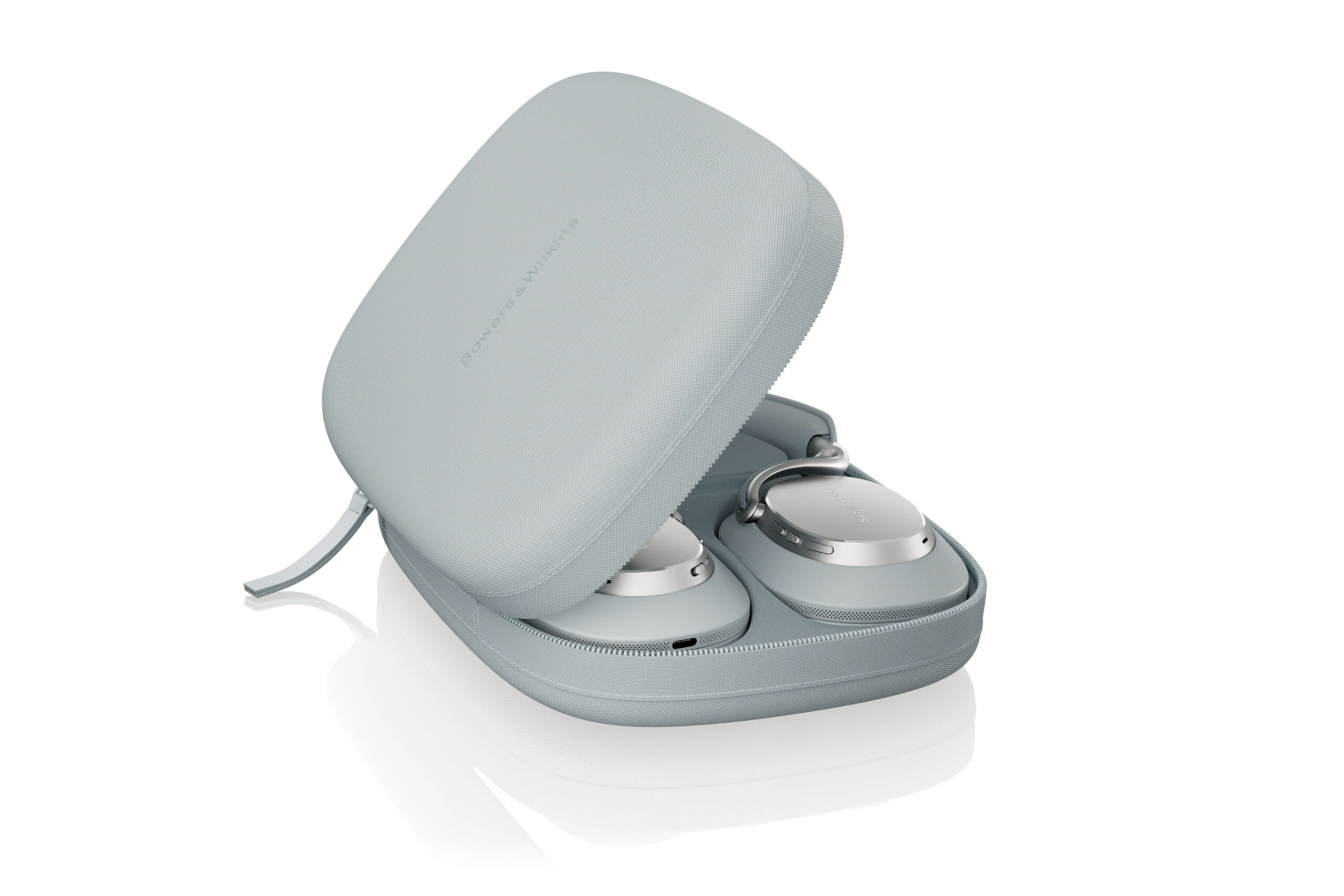 B&W - Px8 S2 Pearl Blue Product 7 - Transparent