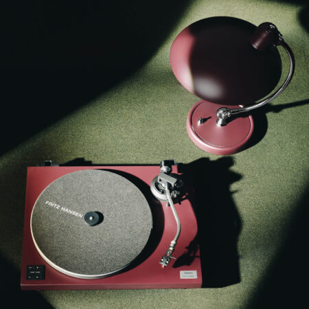 Technics SL-40CBT Fritz Hansen: 300 Exemplare, Burgunderrot